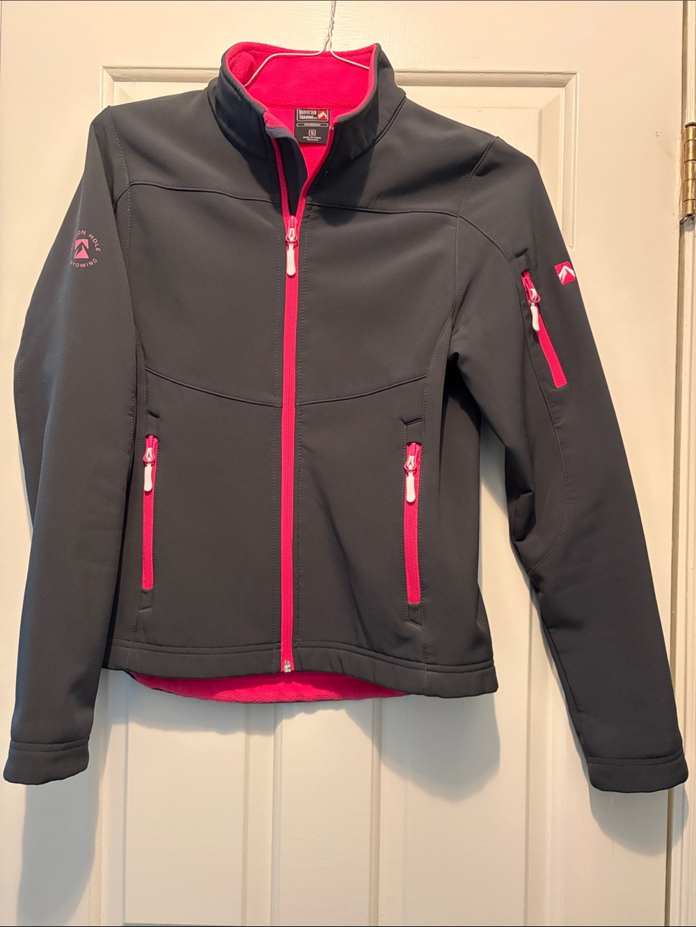 Jackson Hole Softshell Jacket with Pink Trim